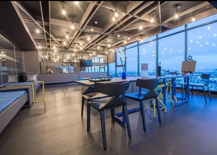 2 Bed Room, Large Living Room @ Central Pattaya